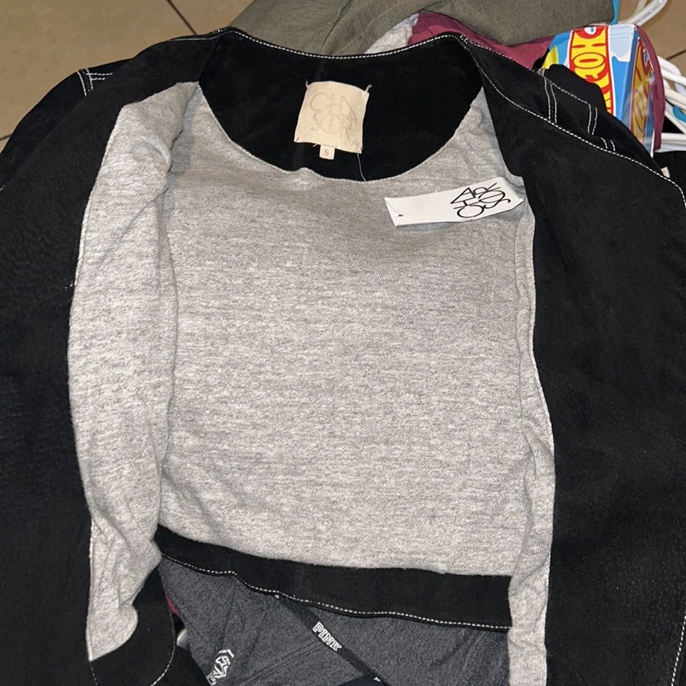 Jacket - Picture 4 of 4